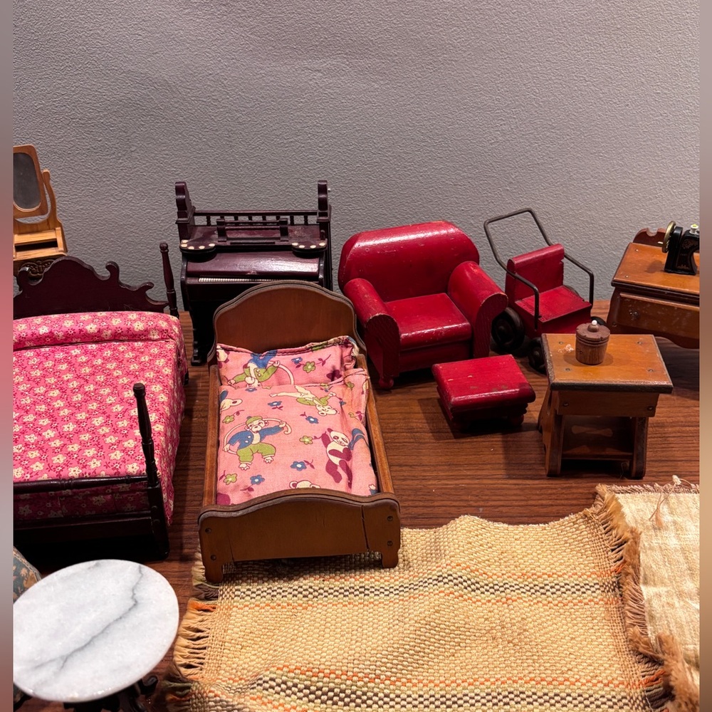 Vintage Dollhouse Furniture Set - Picture 6 of 6